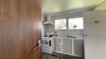 Paraparaumu Beach - 2 bedrooms - Photo 5