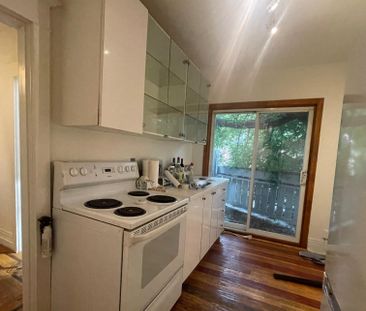 For Lease - 1813 Gerrard Street, Toronto, Ontario - Photo 3