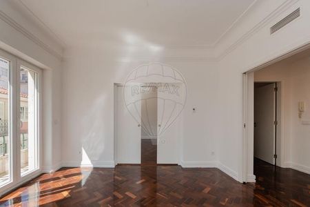 Apartamento T4 em Lisboa - Photo 3