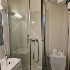 Location Appartement 1 pièce 18m² NARBONNE 11100 - Photo 2