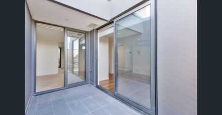 URBAN OASIS - Photo 2