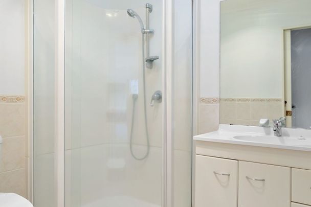 Property Management5A Landvale Court, Browns Bay - Apartment for Rent - Photo 1