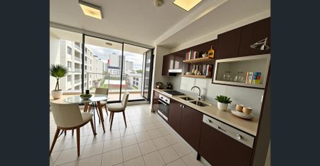 Oversized One Bedroom + STUDY at very convenient location! - Photo 2