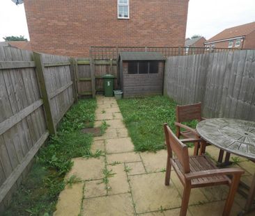 2 bedroom terraced house to rent - Photo 3