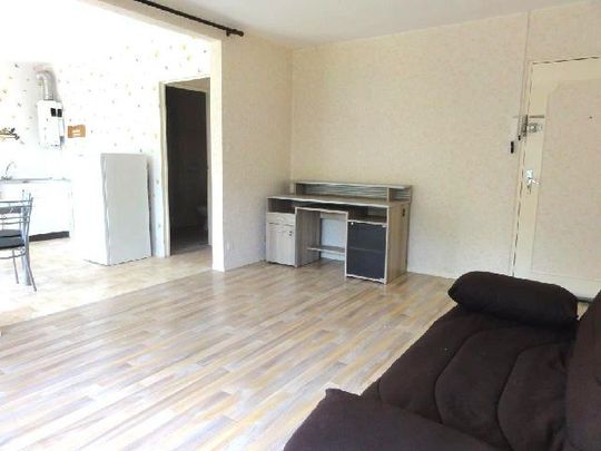 Location Appartement 1 pièce 33m² LE CREUSOT 71200 - Photo 1