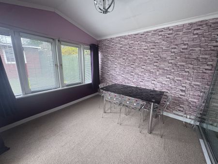 RutlandDrive, BIRMINGHAM - Photo 5