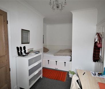 4 bedroom private hall to rent - Photo 3