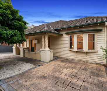 PERFECT LOCATION! CLOSE TO CBD & HOSPITAL PRECINCT - Photo 3
