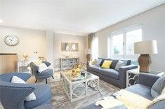 Lyndhurst Road, NW3, London - Photo 2