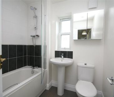 4 bedroom townhouse to rent - Photo 6