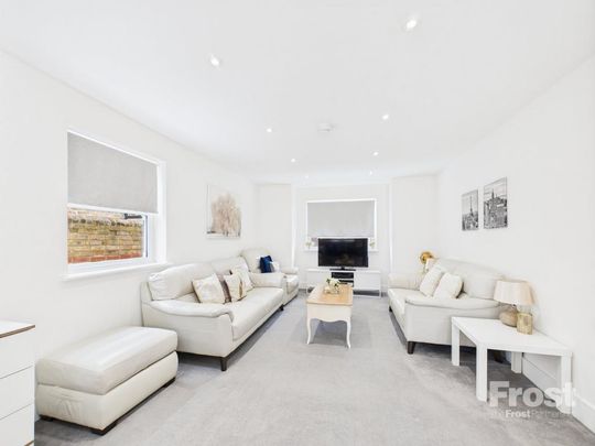 3 bedroom detached house to rent - Photo 1