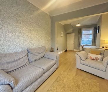 Highfield, Scarborough - Photo 3