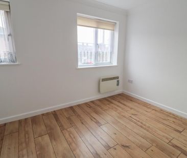 1 bedroom semi-detached house to rent - Photo 2