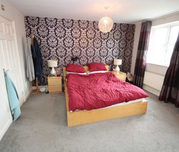 4 bed House for rent - Photo 4