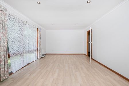 3 Istanbul Dr, Aberfoyle Park SA 5159 - House For Rent | Domain - Photo 2