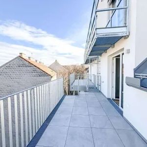 WUNDERSCHÖNE DACHGESCHOSSWOHNUNG *INKL. EINBAUKÜCHE* - SOFORT BEZIEHBAR - - Photo 2