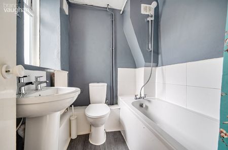 4 bedroom house to rent - Photo 2