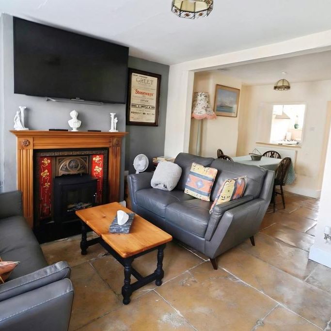 2 bedroom cottage to rent - Photo 1