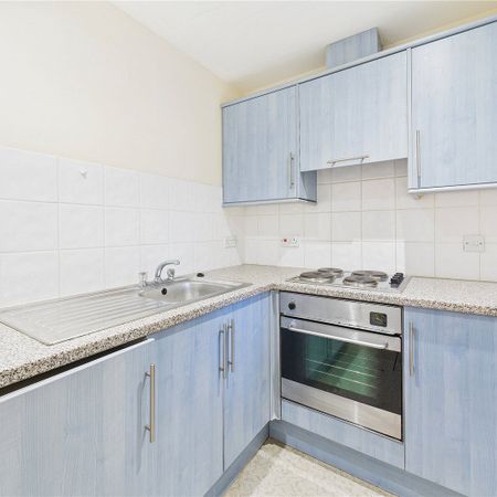 Central Park Towers, 28 Central Park Avenue, Plymouth, Devon, PL4 - Photo 3