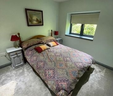 2 bedroom barn conversion to rent - Photo 5