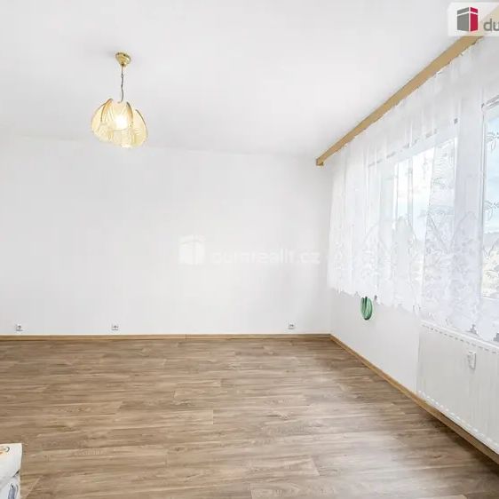 Pronájem bytu 1+1, 34 m - Photo 1