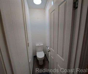 66A Eastbourne Terrace, Macleay Island, Qld 4184 - Photo 2