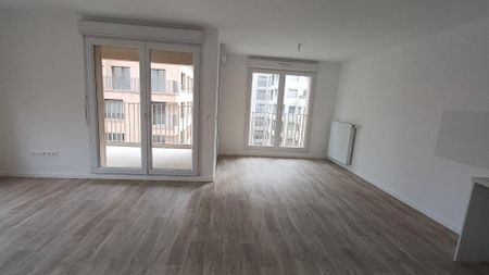 location Appartement T4 DE 81.2m² À BOBIGNY - Photo 2