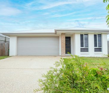 Perfect Karalee Home on a Quiet Street! - Photo 2