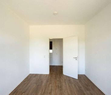 Sanierte 2-Zimmer-Wohnung mit moderner Einbauküche und Balkon in Le... - Photo 2