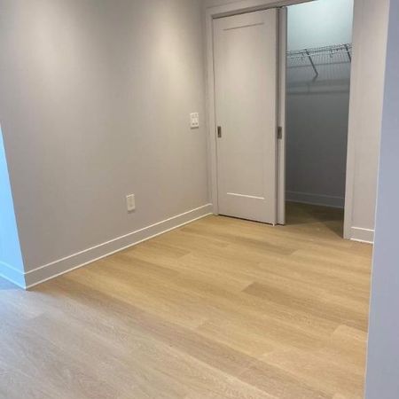 1 CH - 1 SDB - Montreal - $1,720 /mo - Photo 4