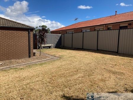 32 Bella Crescent, Hallam - Photo 3