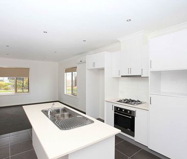 6/29 Ardsley Circuit, Craigieburn VIC 3064 - Townhouse For Rent | D... - Photo 4