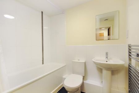 2 bedroom flat to rent - Photo 5