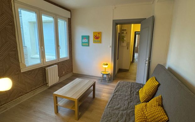 Appartement à louer 2 pièces • Valenciennes - Photo 1