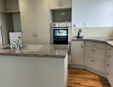 Peaceful Coastal Living with Gorgeous Harbour Views - Photo 5