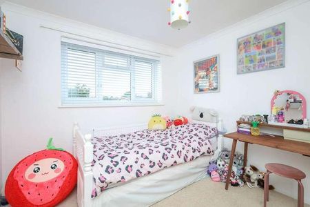 College Road, Horsham, RH13 - Photo 4