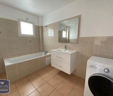 Location Appartement 2 pièces 50m² LES AVIRONS 97425 - Photo 5