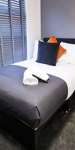 1 bedroom in a house share to rent - Photo 4