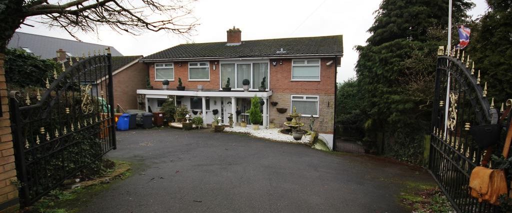 5 bedroom detached house to rent - Photo 1