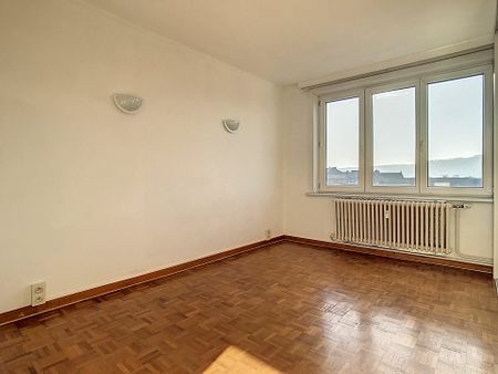 Appartement avec vue sur Meuse à louer au centre de Jambes - Photo 5