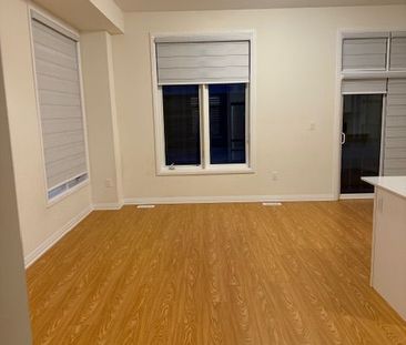 For Lease - 2 Kahshe Lane, Richmond Hill, Ontario - Photo 3