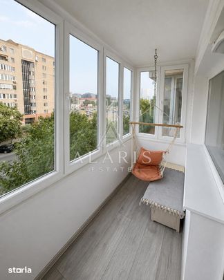 Apartament cu 3 camere, decomandat, in Circumvalatiunii - Fotografie 1