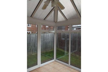 Naples View, Bridgwater, Bridgwater, TA6 - Photo 2