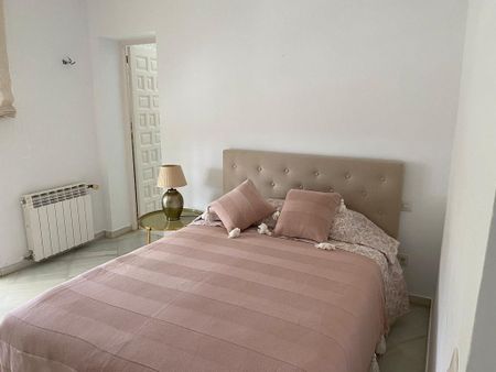 4 bedroom luxury Villa for rent in San Pedro de Alcántara, Spain - Photo 3