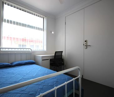 10-bedroom shared house, Norman St - Photo 6