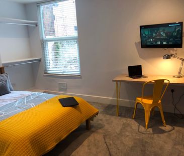 6 Bed Terraced House, Garmoyle Road, L15 - Photo 3