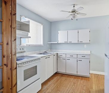 704 Claude Street Unit B - Photo 4