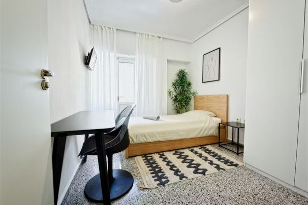 Carrer de Lleida, Valencia, Valencian Community 46009 - Photo 1