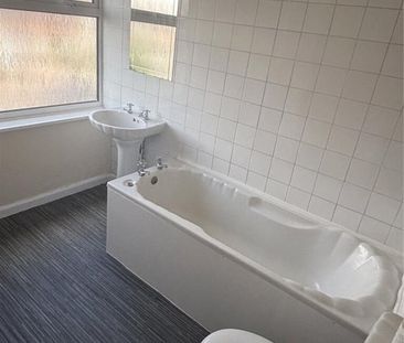 2 Bed Terraced House, Yarnfield Road, B11 - Photo 5