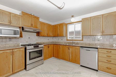 1754 Jalna Boulevard - Photo 5
